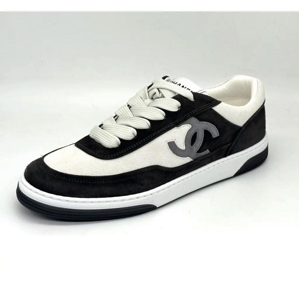 CHANEL Men's Black and Cream Sneakers - Picture 2 of 6